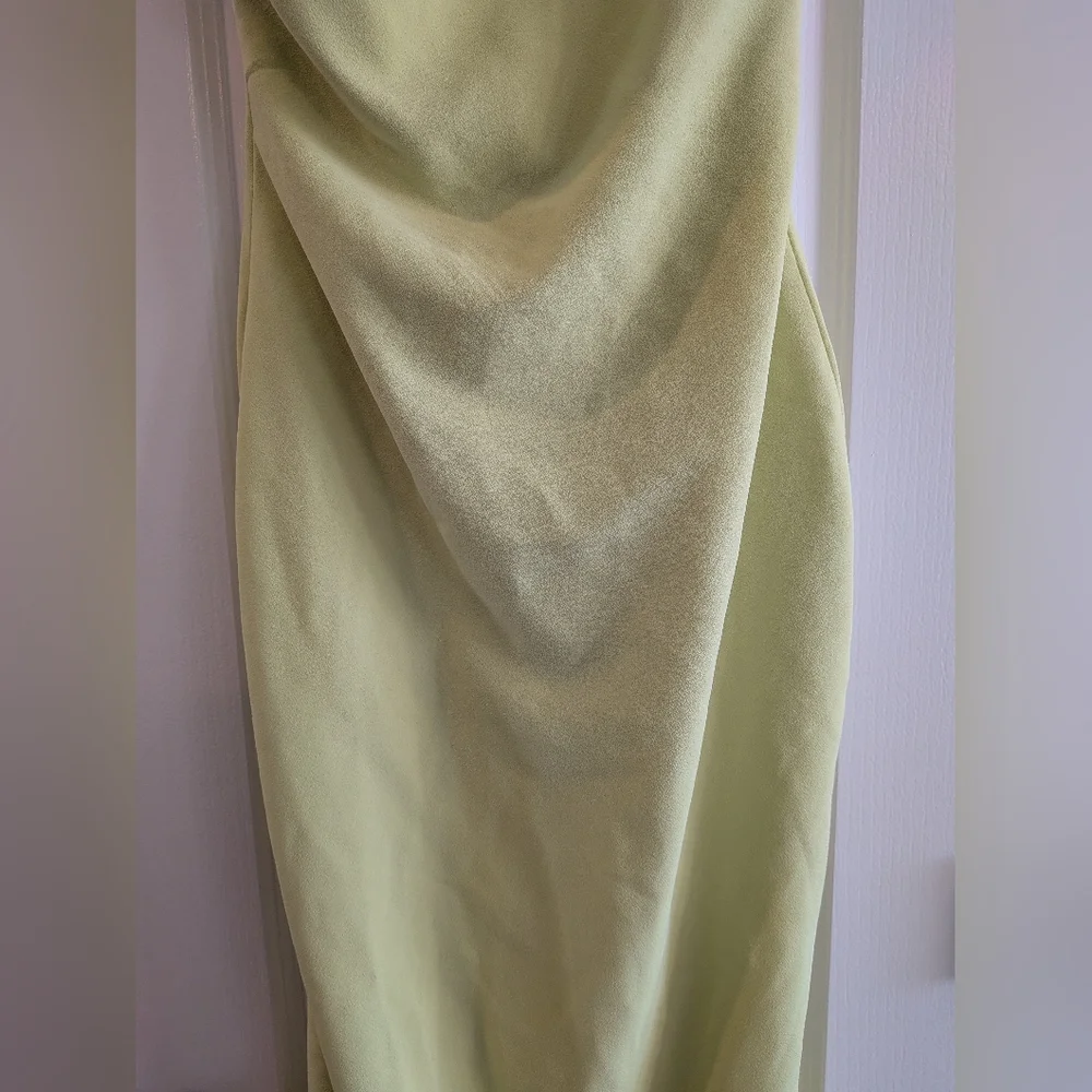 HOUSE OF CB Alessia Asymmetric Feather Trim Midi Dress in Lime Green Size M - Picture 5 of 16